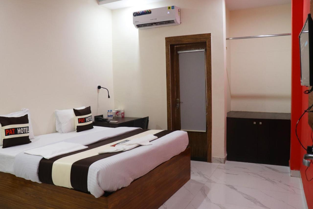 Pat Hotels Indore Eksteriør bilde