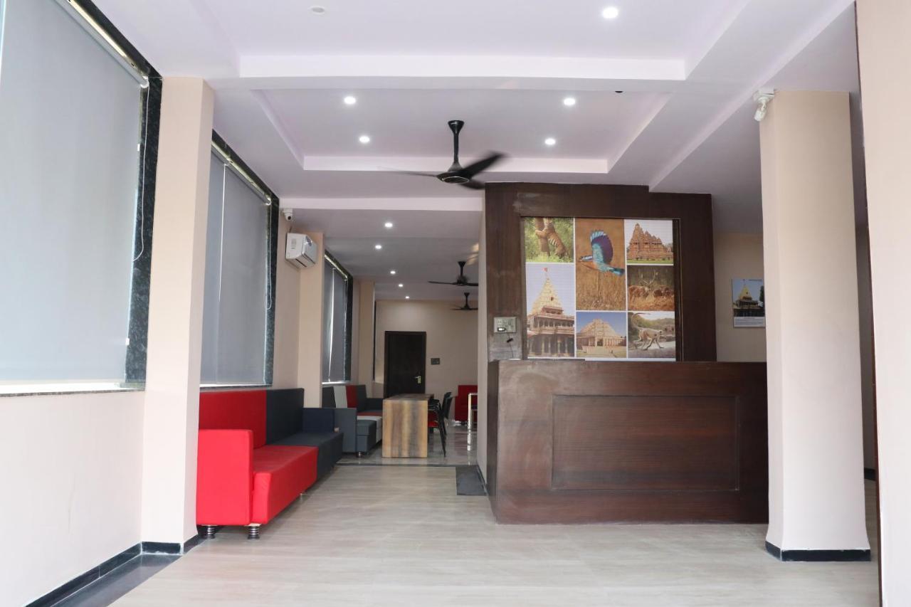 Pat Hotels Indore Eksteriør bilde