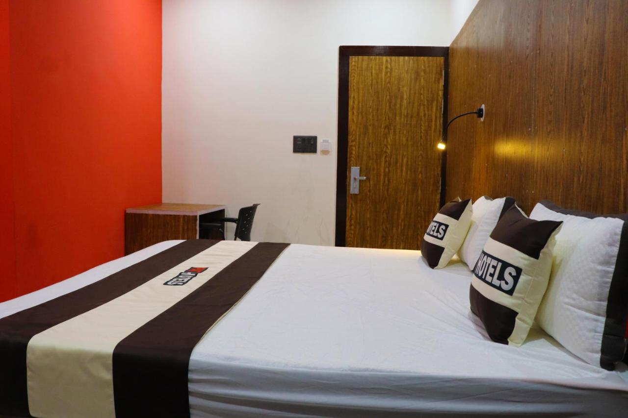 Pat Hotels Indore Eksteriør bilde