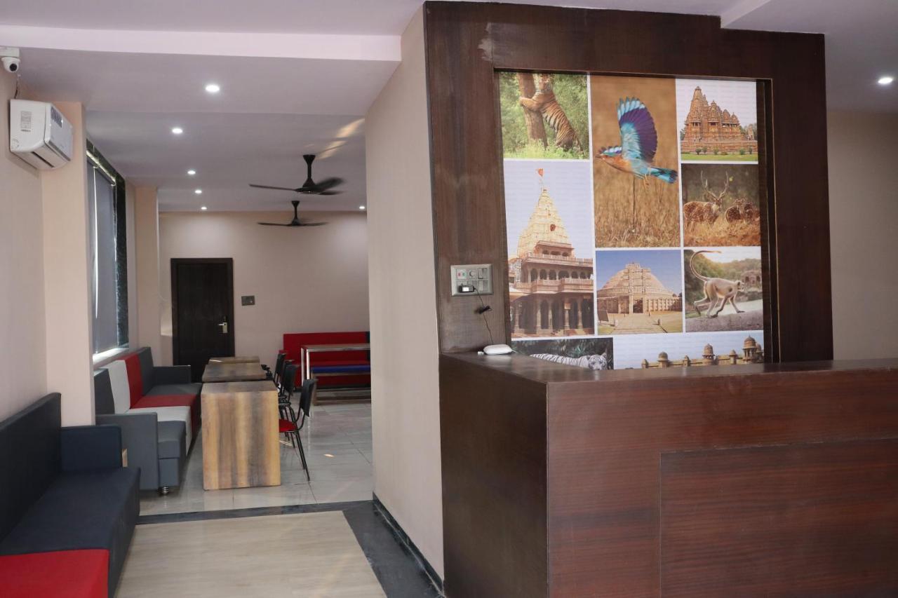 Pat Hotels Indore Eksteriør bilde