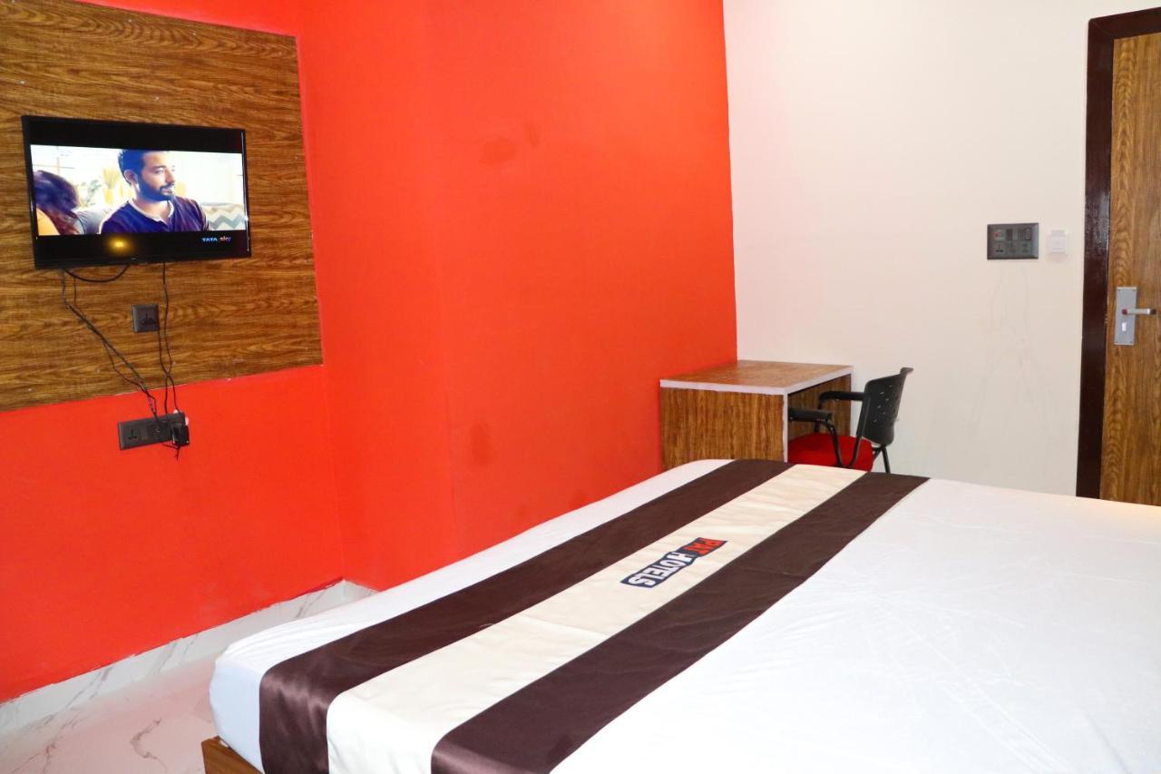 Pat Hotels Indore Eksteriør bilde